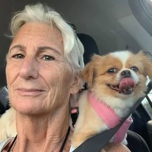 Meet your Posher, Dana